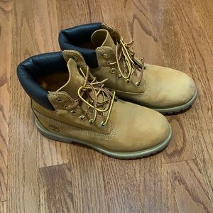 Classic Tan Women’s Timberland Boots